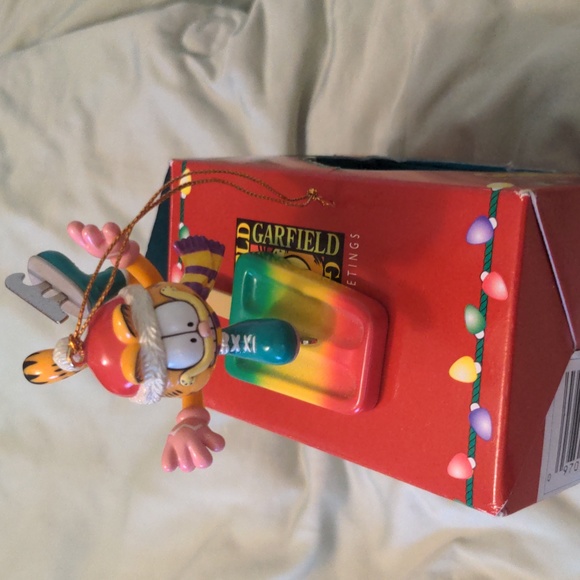 1996 Garfield Christmas ornament - Picture 3 of 3